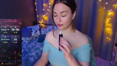 Snapshot of foreversmileme chatting on December 22, 1:44 am Julia online show from December 22, 1:44 am
