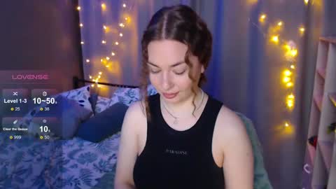 Snapshot of foreversmileme chatting on December 9, 12:23 am Julia online show from December 9, 12:23 am