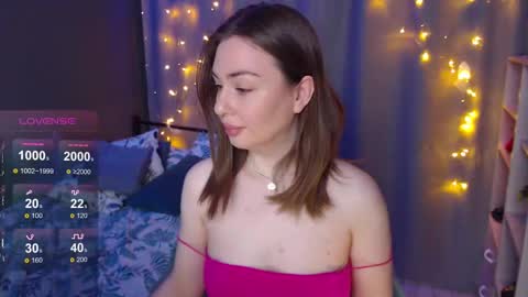 Snapshot of foreversmileme chatting on December 7, 3:36 am Julia online show from December 7, 3:36 am