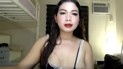 Snapshot of foxieeealona chatting on September 19, 6:29 pm Alicia Baby online show from September 19, 6:29 pm