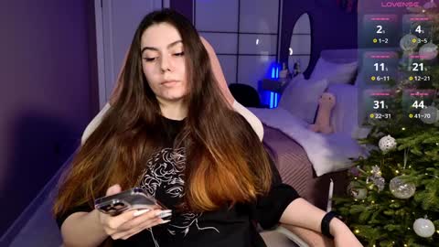 Snapshot of foxohlove chatting on January 17, 3:00 pm Foxy online show from January 17, 3:00 pm