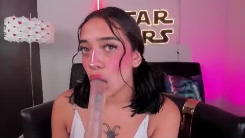 Miss Hannah online show from July 9, 12:51 pm