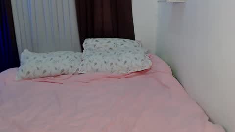 Ms. FOX online show from December 16, 11:05 am