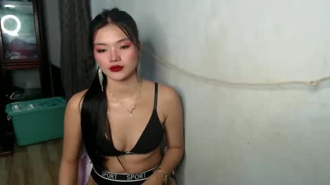 Snapshot of foxygoddess19 chatting on January 14, 4:50 pm foxygoddess19 online show from January 14, 4:50 pm