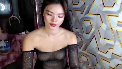 Snapshot of foxygoddess19 chatting on September 12, 7:07 am foxygoddess19 online show from September 12, 7:07 am