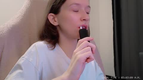 Snapshot of fran_bow chatting on December 26, 12:03 am fran_bow online show from December 26, 12:03 am