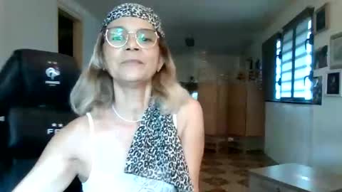 francelune online show from November 21, 9:00 am