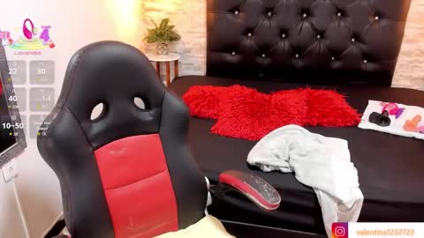 Snapshot of francesca_bbw chatting on September 19, 3:16 am online show from September 19, 3:16 am