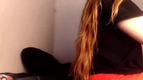 francescafey online show from April 9, 6:30 am