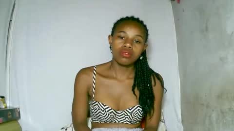 Snapshot of franciefrancie chatting on October 4, 10:14 pm francilla online show from October 4, 10:14 pm