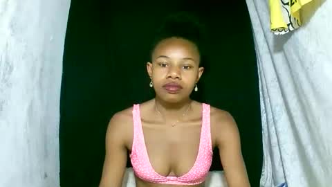 Snapshot of franciefrancie chatting on September 18, 1:09 pm francilla online show from September 18, 1:09 pm