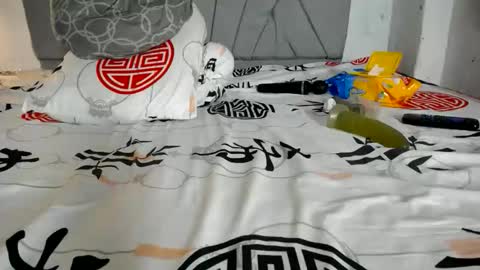 francihot4 online show from February 28, 4:45 am