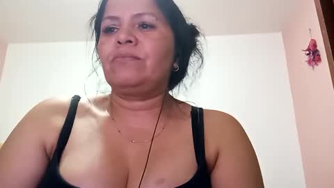 Snapshot of francy_froz chatting on February 19, 2:44 am francy froz online show from February 19, 2:44 am