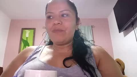 Snapshot of francy_froz chatting on September 23, 8:34 am francy froz online show from September 23, 8:34 am