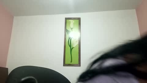 Snapshot of francy_froz chatting on February 3, 2:25 am francy froz online show from February 3, 2:25 am