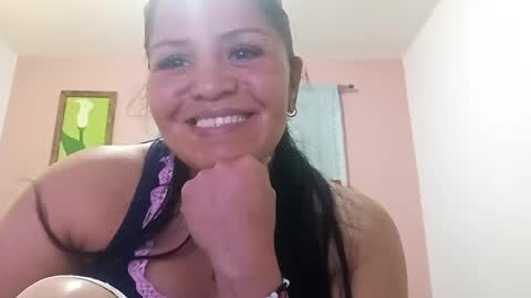 Snapshot of francy_froz chatting on December 4, 7:39 am francy froz online show from December 4, 7:39 am