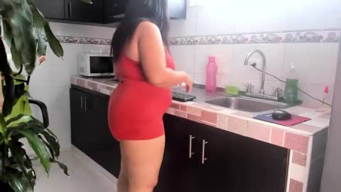 Snapshot of fransheska_mon chatting on January 8, 1:52 pm Fransheska online show from January 8, 1:52 pm