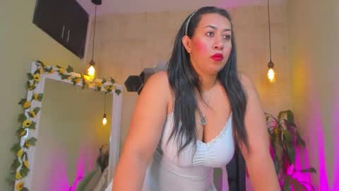 Fransheska online show from June 8, 1:01 pm
