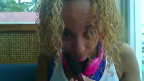 Snapshot of freakjawn1992 chatting on December 29, 3:57 pm FreakJawn online show from December 29, 3:57 pm