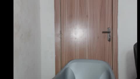 frekkymorelle online show from November 15, 7:09 am