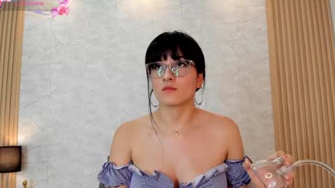 freyaa__ online show from January 31, 9:26 pm