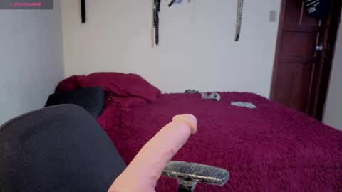 freyaa_sorceress online show from November 25, 5:42 am