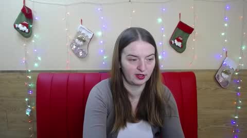 Snapshot of freyadak chatting on December 29, 11:07 am FreyaDak online show from December 29, 11:07 am