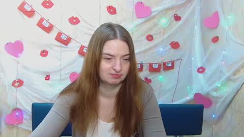 Snapshot of freyadak chatting on March 9, 6:06 am FreyaDak online show from March 9, 6:06 am