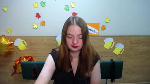 Snapshot of freyadak chatting on September 21, 5:17 am FreyaDak online show from September 21, 5:17 am