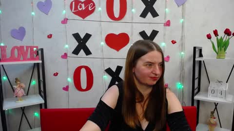 Snapshot of freyadak chatting on February 4, 6:49 pm FreyaDak online show from February 4, 6:49 pm