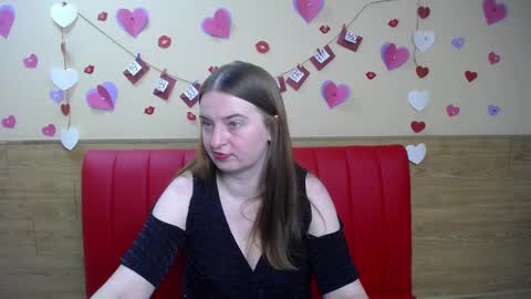 Snapshot of freyadak chatting on March 7, 6:00 pm FreyaDak online show from March 7, 6:00 pm