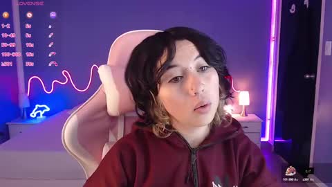 Snapshot of frida_lassi_ chatting on March 11, 12:28 pm frida_lassi_ online show from March 11, 12:28 pm