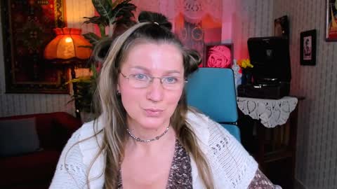 Frida Tander online show from January 31, 9:27 am