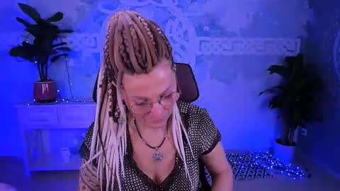 Frida Tander online show from March 14, 7:09 am