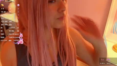 Snapshot of frodita_dream chatting on October 18, 12:52 pm FRODIT online show from October 18, 12:52 pm