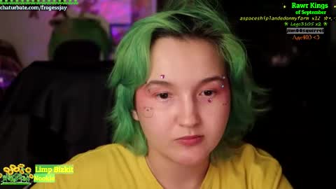   Jaywise Frogfoot  online show from September 17, 10:19 pm