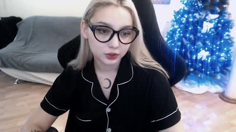 Lilith online show from January 14, 6:24 am