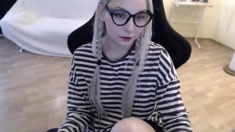 Lilith online show from February 27, 7:12 am