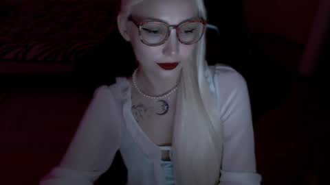 Lilith online show from June 4, 9:08 pm