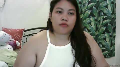Snapshot of fuck_my_boobs69 chatting on November 1, 5:28 pm BBWpinay online show from November 1, 5:28 pm