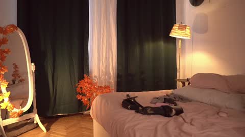 Snapshot of fuckingtoy_ chatting on October 17, 2:09 pm Eva all my links online show from October 17, 2:09 pm