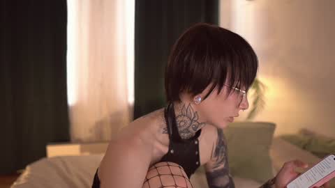 Snapshot of fuckingtoy_ chatting on September 23, 1:20 pm Eva all my links online show from September 23, 1:20 pm