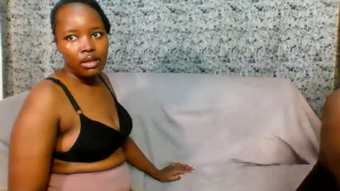 fuckpussy_18 online show from February 15, 6:18 pm