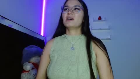 Snapshot of fysste_ chatting on February 25, 10:31 pm Victoria online show from February 25, 10:31 pm