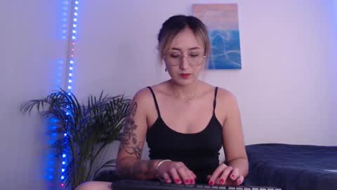 Gabriela online show from March 7, 12:12 pm