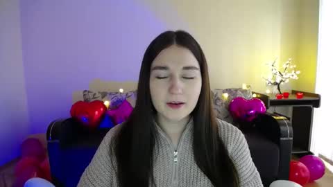 Snapshot of gabby_di chatting on February 14, 9:24 am Jaklin online show from February 14, 9:24 am