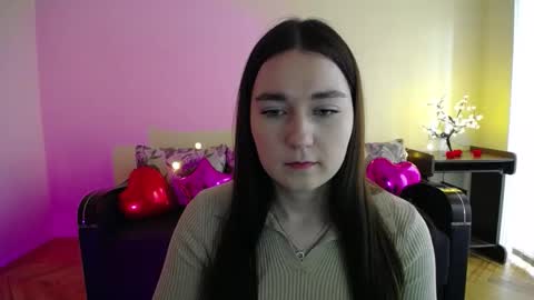 Snapshot of gabby_di chatting on February 25, 9:09 am Jaklin online show from February 25, 9:09 am