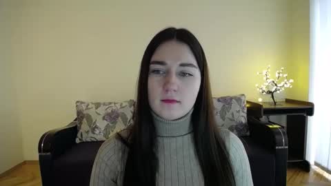 Snapshot of gabby_di chatting on January 13, 8:47 am Jaklin online show from January 13, 8:47 am