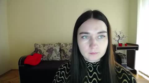 Snapshot of gabby_di chatting on September 25, 9:08 am Jaklin online show from September 25, 9:08 am
