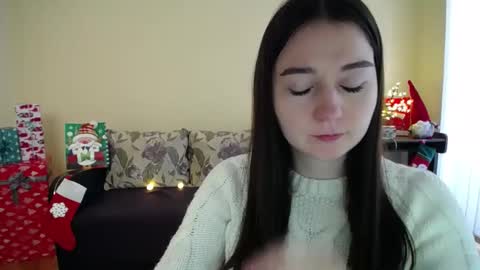 Snapshot of gabby_di chatting on January 4, 9:00 am Jaklin online show from January 4, 9:00 am